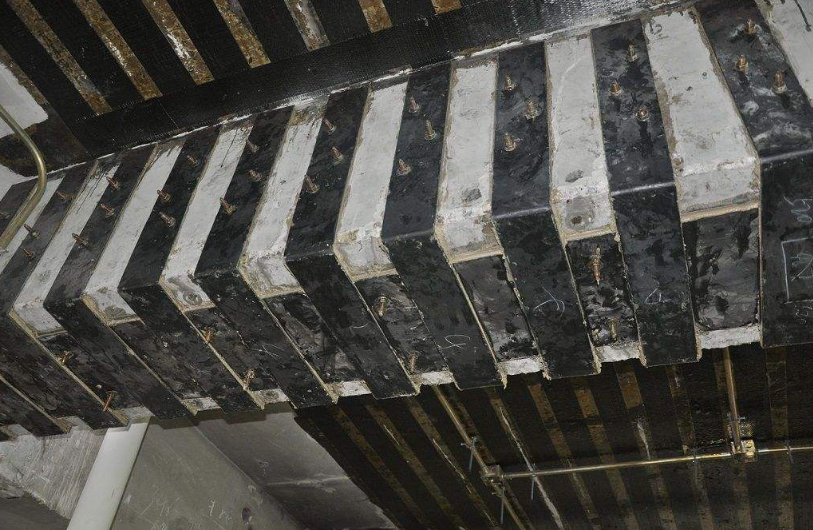 房梁粘鋼（gāng）加固